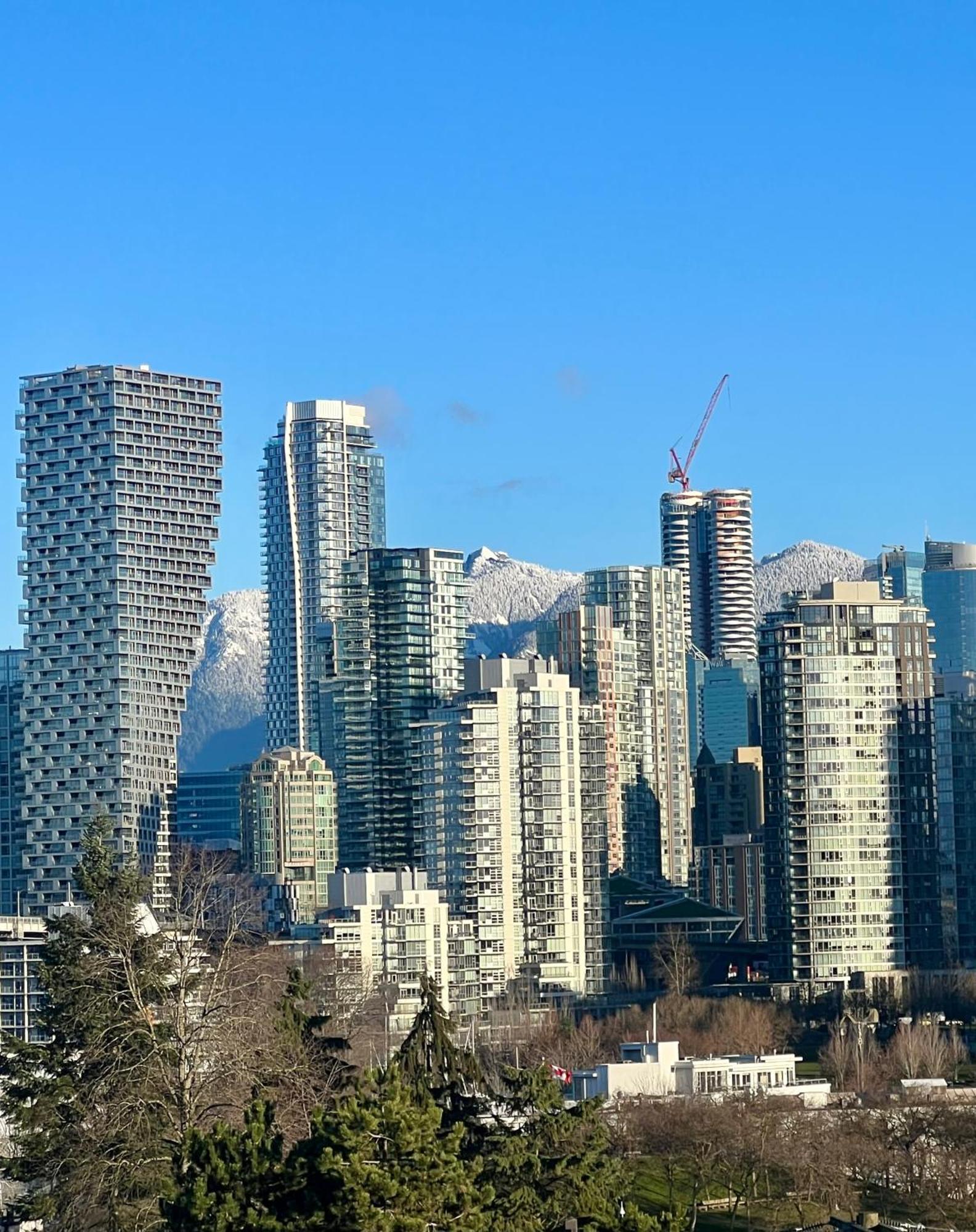 Charming Heritage Home With Mountain And City Views Vancouver Exteriör bild