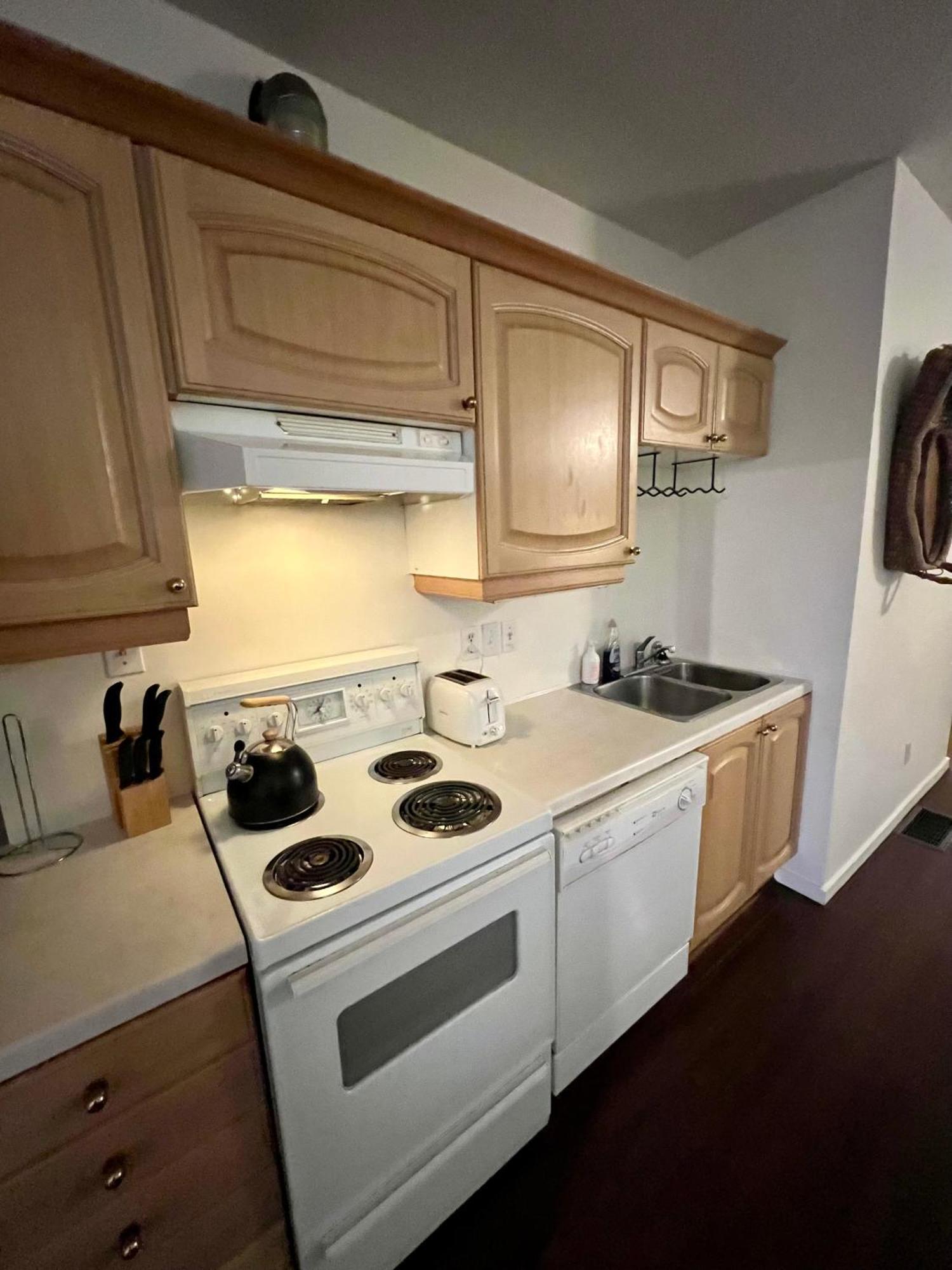 Charming Heritage Home With Mountain And City Views Vancouver Exteriör bild