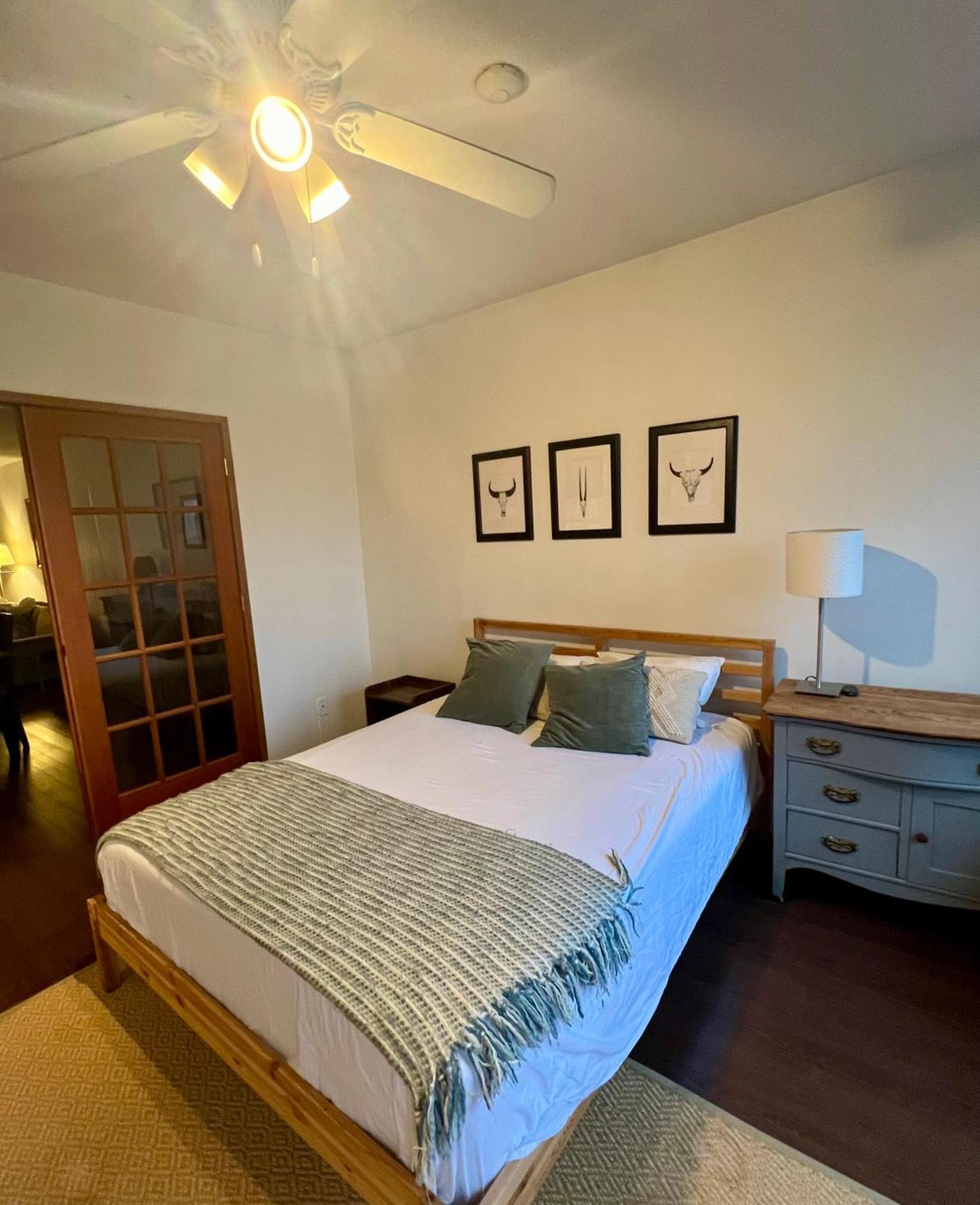Charming Heritage Home With Mountain And City Views Vancouver Exteriör bild